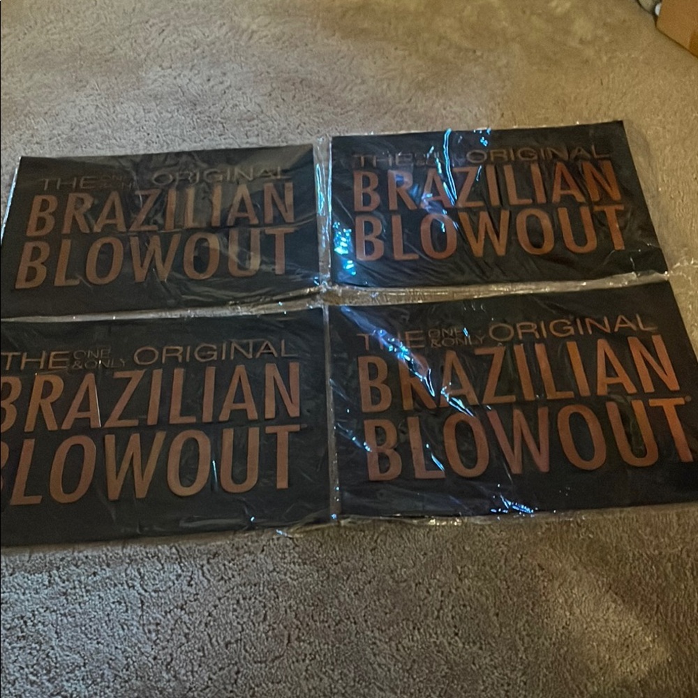 Brazilian Blowout set of four hot pads